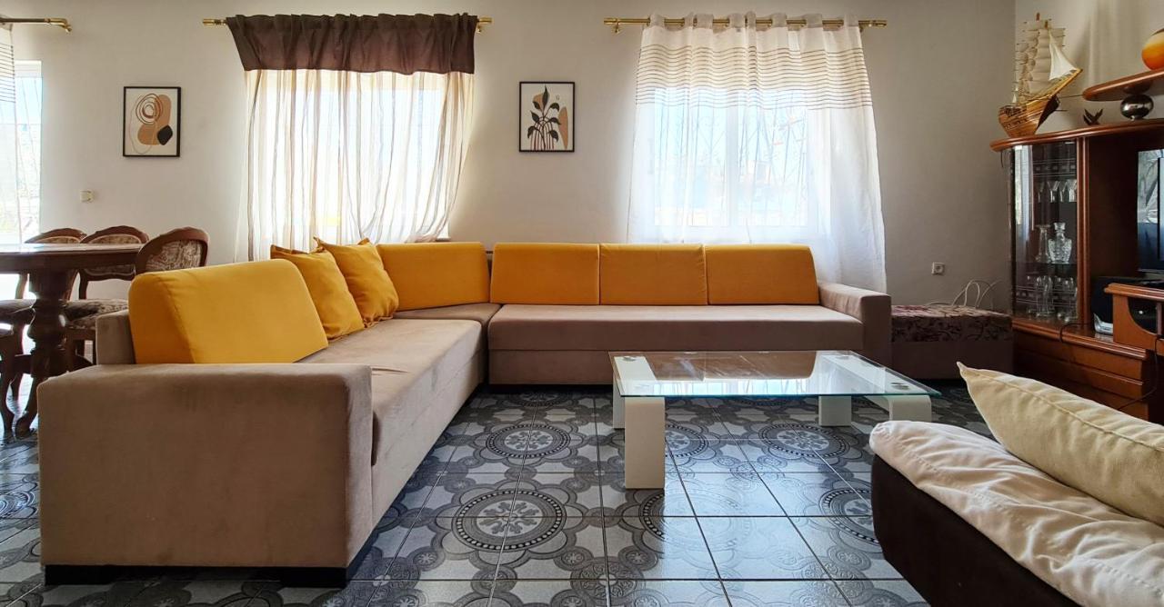 Fabio'S Apartment Vlorë Esterno foto